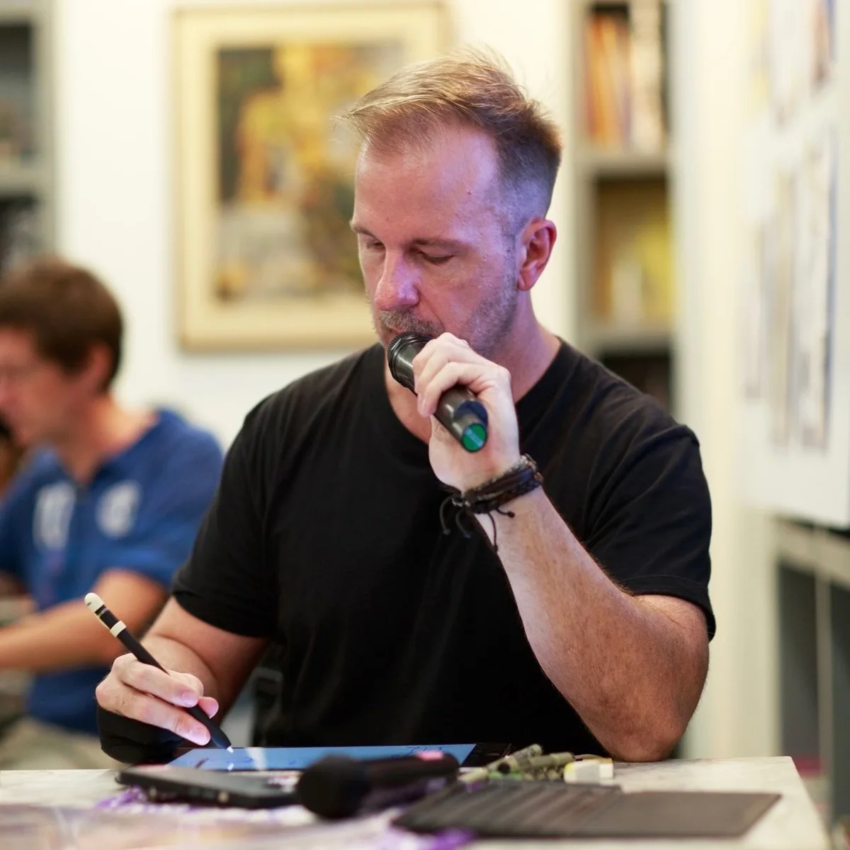 Mike Van Orden teaching a live comic art workshop